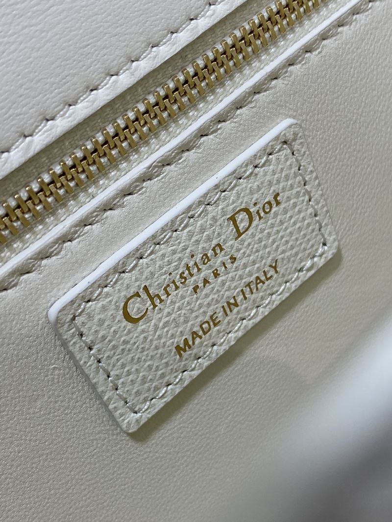 Christian Dior Montaigne Bags